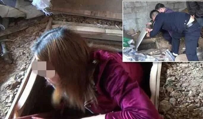 Елена самохина жертва скопинского маньяка. Елена самохина мохов. Держал девушку в подвале. Мохов скопинский маньяк. Виктор мохов 2000.