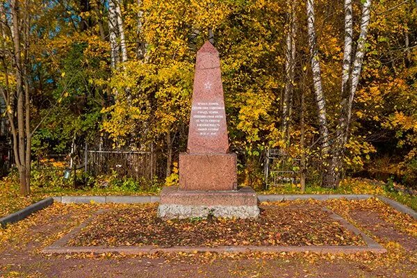Пороховское кладбище спб. Пороховское кладбище санкт-петербург. Рябовское кладбище мельничный ручей. Пороховское кладбище санкт-петербург. Санкт-петербург рябовское шоссе 78 пороховское кладбище.