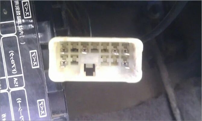 Самодиагностика митсубиси. Разъём для диагностики galant 8. Распиновка обд 2 разъема mitsubishi. Mitsubishi pajero sport 2 2011 самодиагностика abs. Разъем обд галант 9.