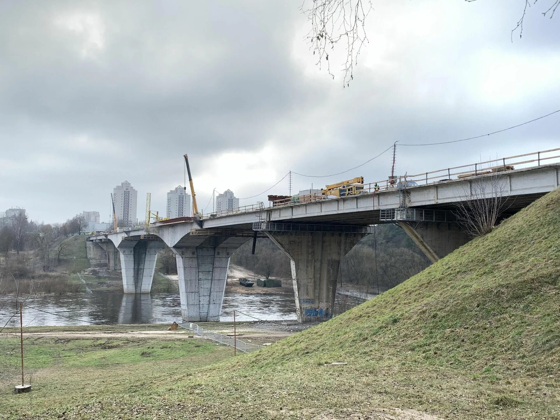 Погода мосты гродненская на неделю. Мост через неман в беларуси. Погода мосты гродненская на неделю. Погода мосты гродненская на неделю. Понтонный мост.