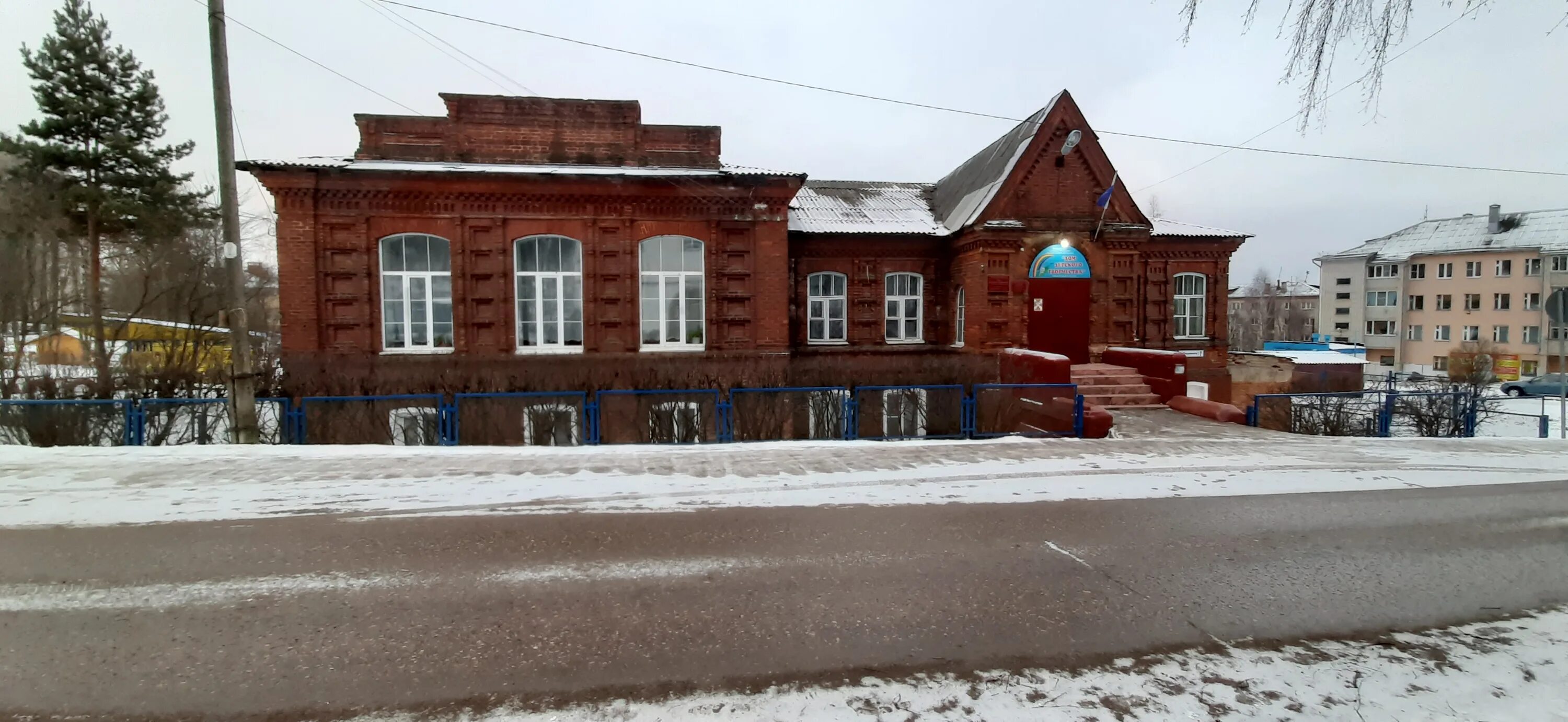 Вязьма улица 25 октября. 2а, фокус. Вязьма 25 октября 2а. Вязьма улица 25 октября 10. Дом 2 вязьма.