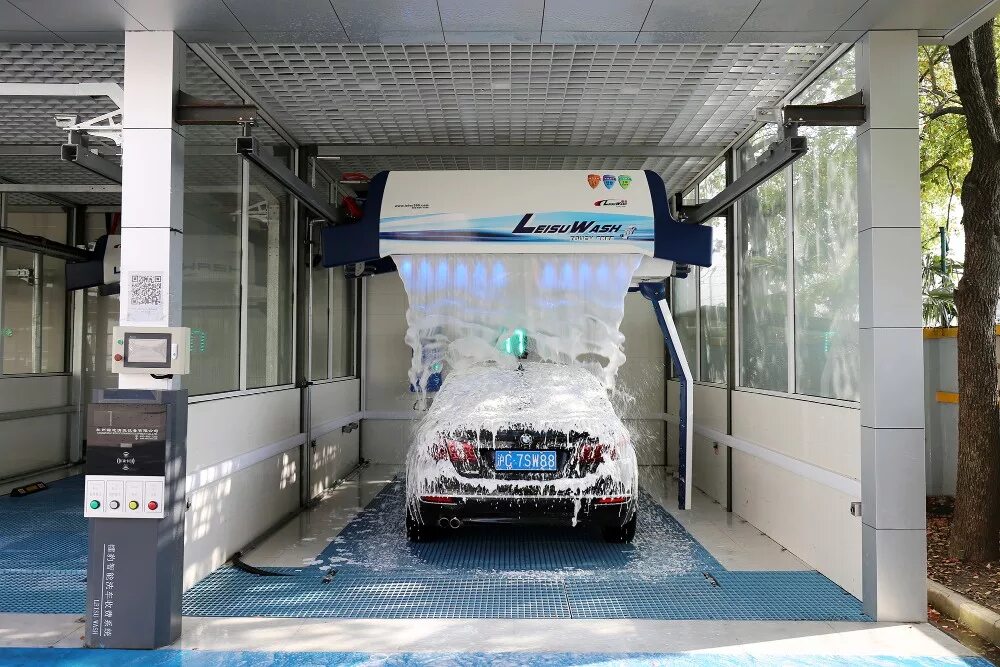 Hi бесконтактной мойки. Leisuwash 360 автомойка. Leisuwash 360 Automatic Touchless car Wash Equipment. Робот мойка Leisuwash. Аппарат мойки самообслуживания carwash.