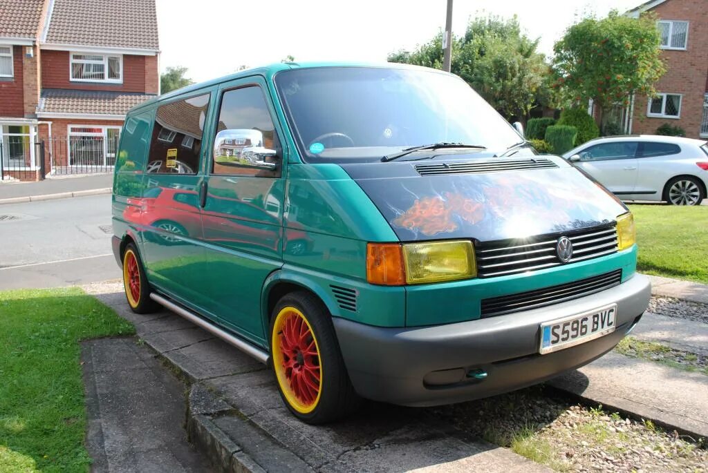 Класс т4. Volkswagen t4. VW Transporter t4. Фольксваген Транспортер т4 дизель. VW Transporter t4 1990-2003.