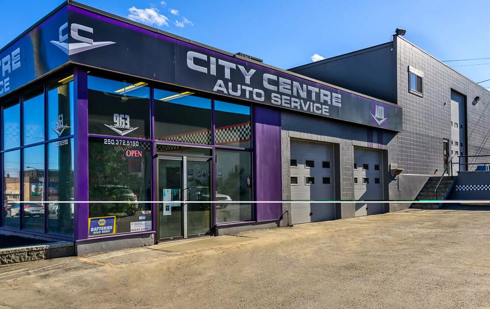 Auto center