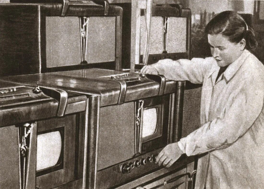 Ленинград 2 телевизор. Телевизор ленинград т1. Телевизор ленинград т2 козицкого. Телевизор ленинград т3. Телевизионный приёмник "ленинград т-2".