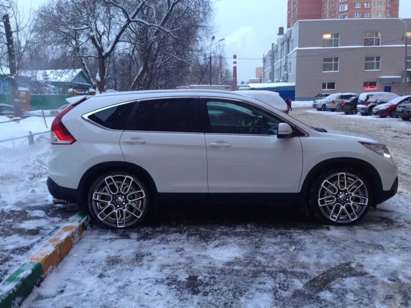 Диски cr v 4. Honda crv r19. r20 crv 4. хонда crv 4 2014 диски. honda cr-v 3 поколение диски r20.