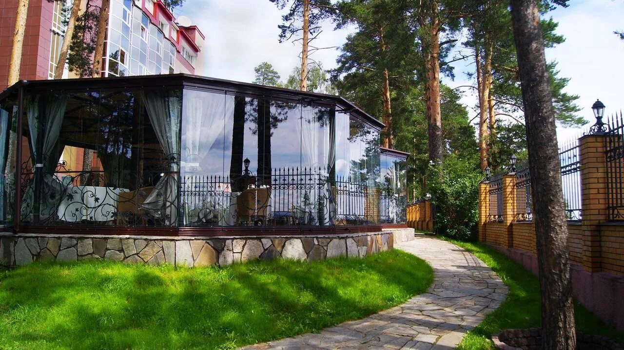 Парк отель кировоградская 106 пермь. Парк отель пермь ресторан. Парк отель пермь закамск. Парк отель кировоградская 106 пермь. Парк отель пермь.