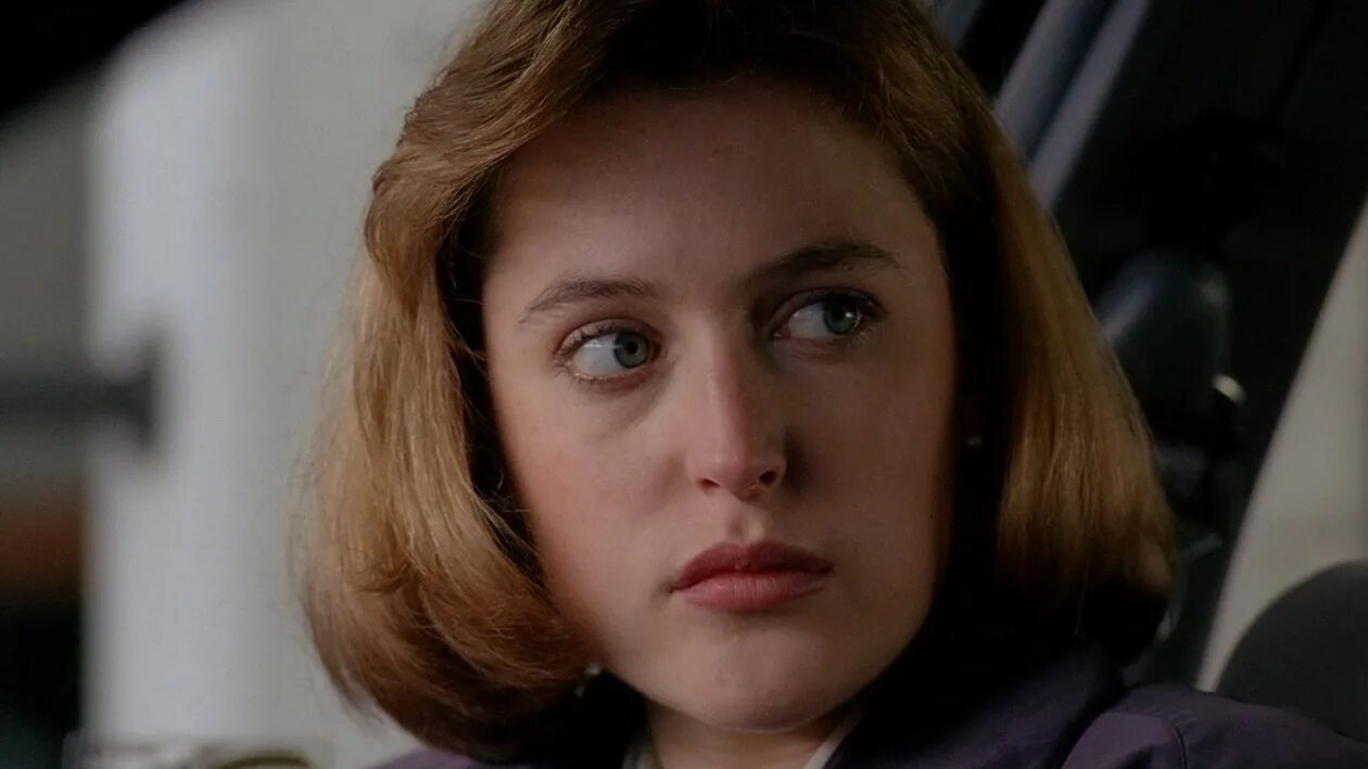 Екб танцуй скалли милано. Dana Scully. Джиллиан Андерсон секретные материалы.