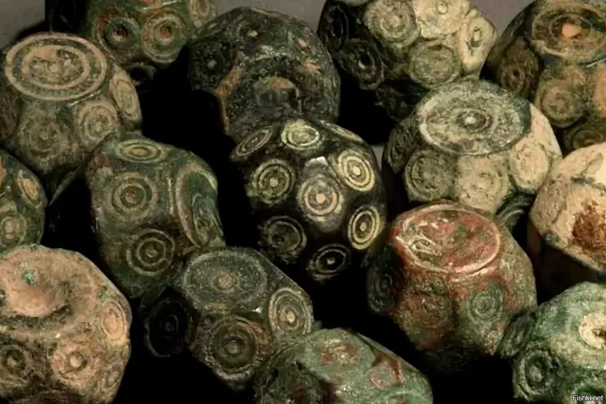 Dota 2 оружие. Волшебные артефакты. Антикитерский корабль. Краеведческий музей урала находки. Магические предметы в играх.