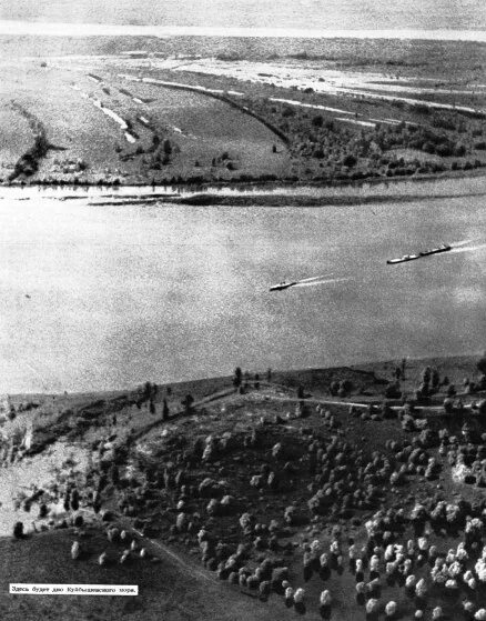 Волга до затопления ульяновск. Волга до куйбышевского водохранилища ульяновск. затопленные деревни куйбышевского водохранилища. волга в ульяновске до затопления куйбышевского водохранилища.