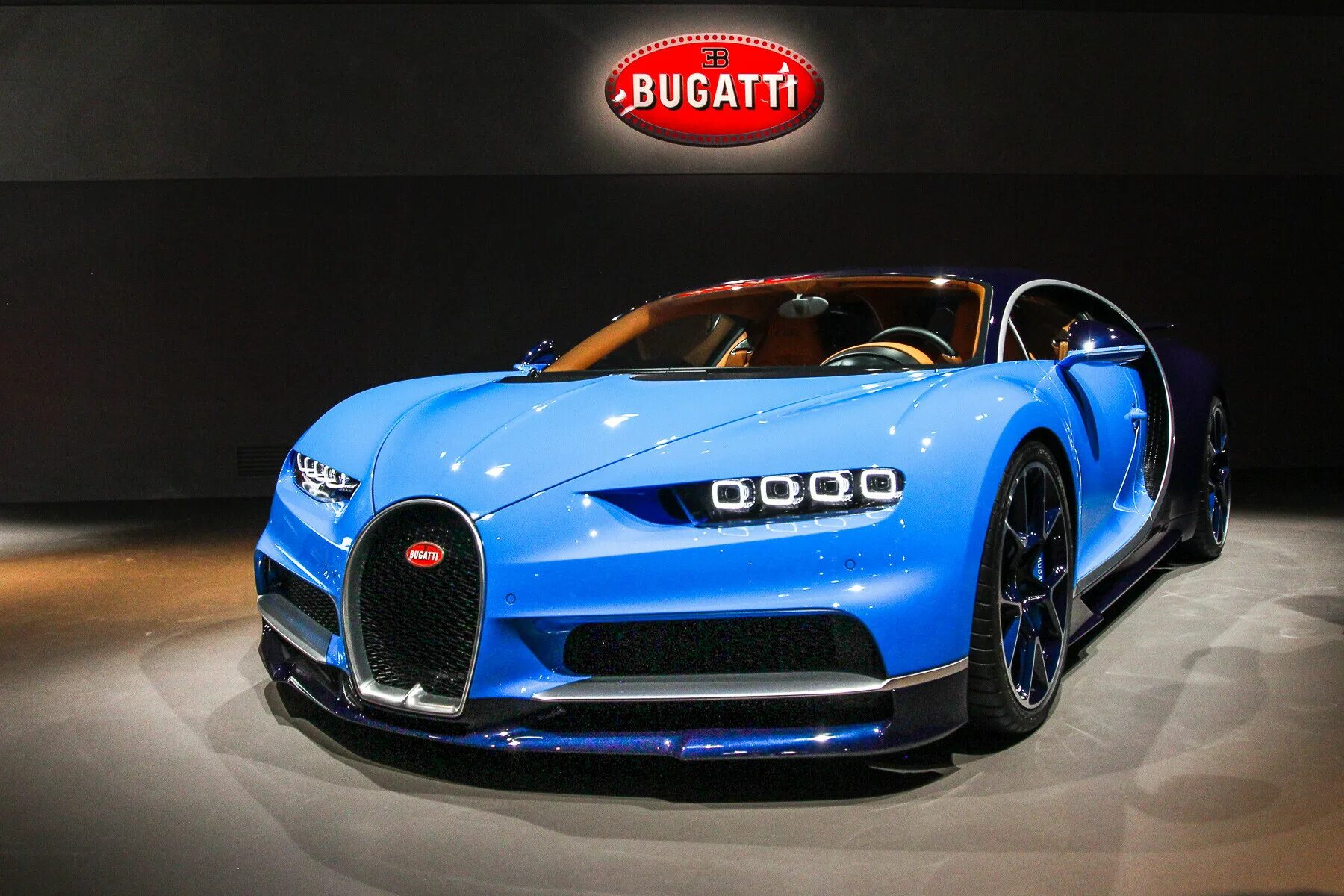 Новая bugatti. Бугатти Вейрон новая. Марка машины Бугатти Вейрон. Марка Бугатти ЧИРОН. Бугатти ЧИРОН новый.