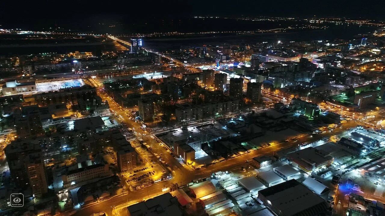 Ночь перми программа. Город пермь. ночной город пермь. пермь центр города ночью. пермь площадь города ночной.
