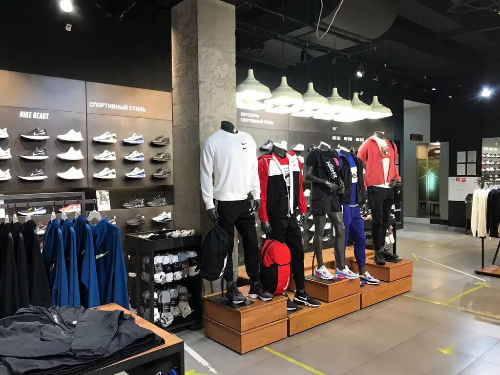 Магазин спорт новокузнецк каталог. Sport shop новокузнецк. Новокузнецкая 11 13 спортивный магазин. Sport shop новокузнецк. Магазин спорт новокузнецк.