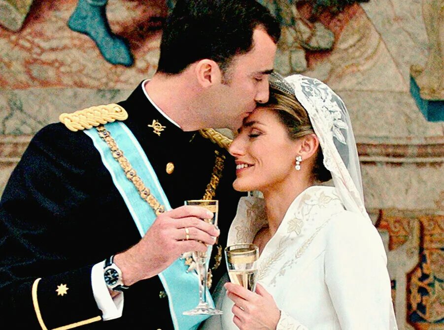 Королева Испании Летиция свадьба. Свадьба принца Фелипе и Летисии Ортис. 9 мужей 2