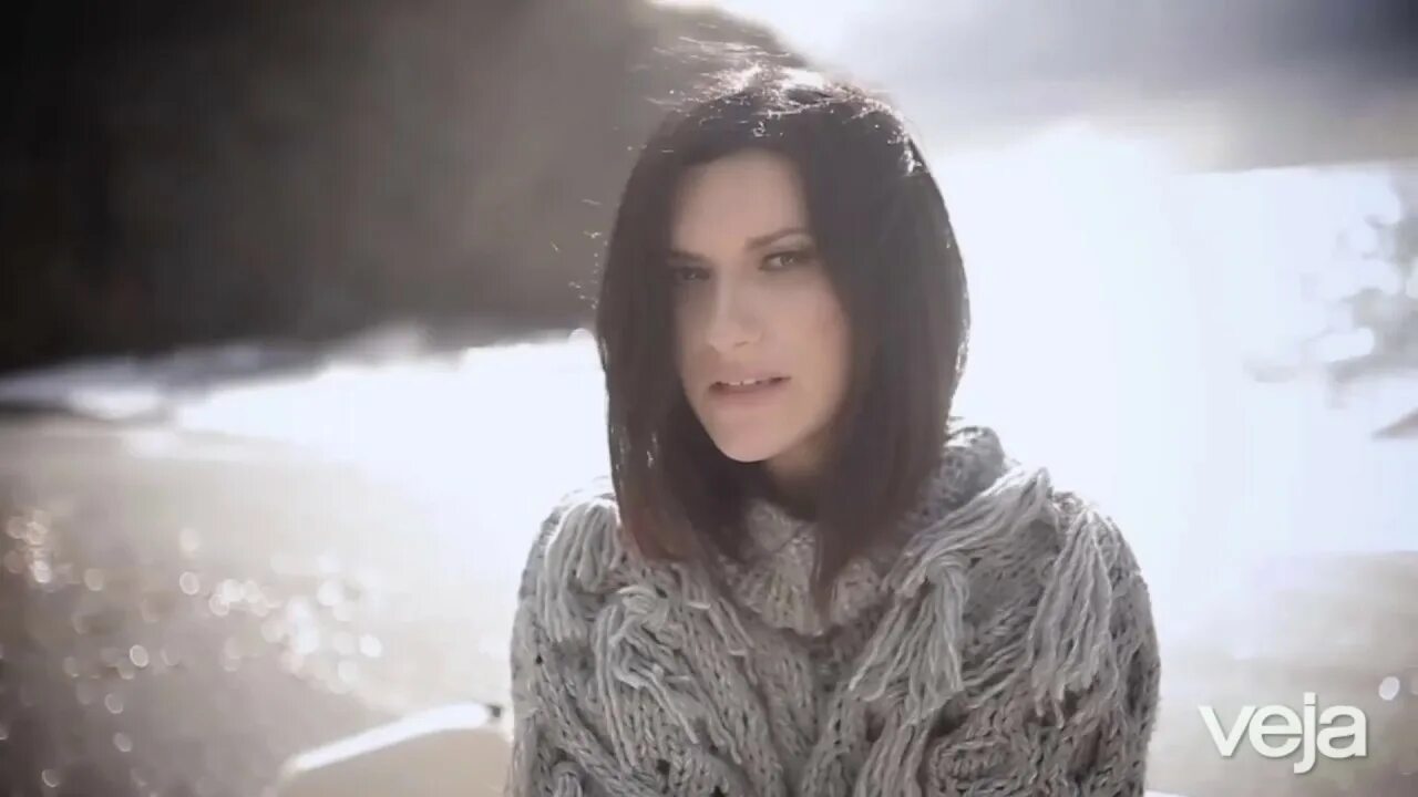 Laura pausini its not. Лилия pausini. laura pausini it&#039;s not goodbye.
