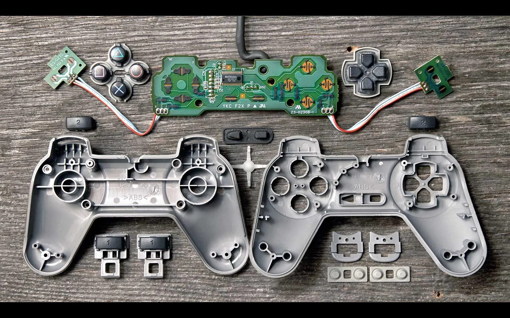 Геймпад Xbox 360 внутри. Sony ps2 Gamepad. Джойстик ps3 ps4. Ps1 ps2 ps3 ps4 Gamepad. Геймпад разбор