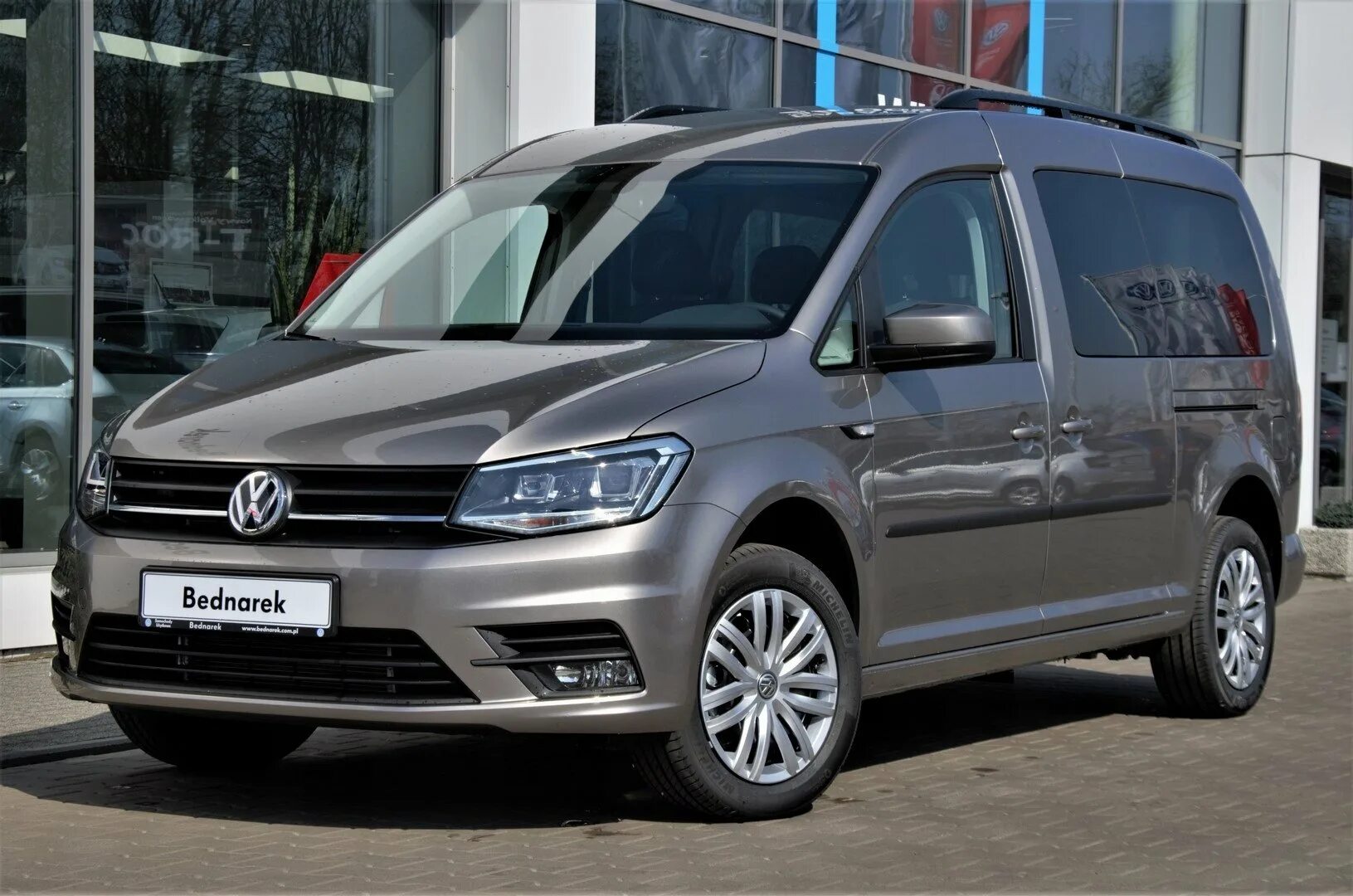 Фольксваген купить челны. Фольксваген Кадди удлиненный. Volkswagen Caddy Maxi 2019. Caddy 2.0. VW Caddy 2.0 TDI 2021.