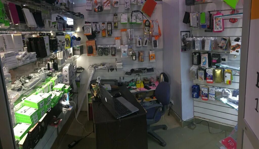 частные телефоны москва. смартфоны на прилавке. домашний телефон. магазин сотовых телефонов. частные телефоны москва.