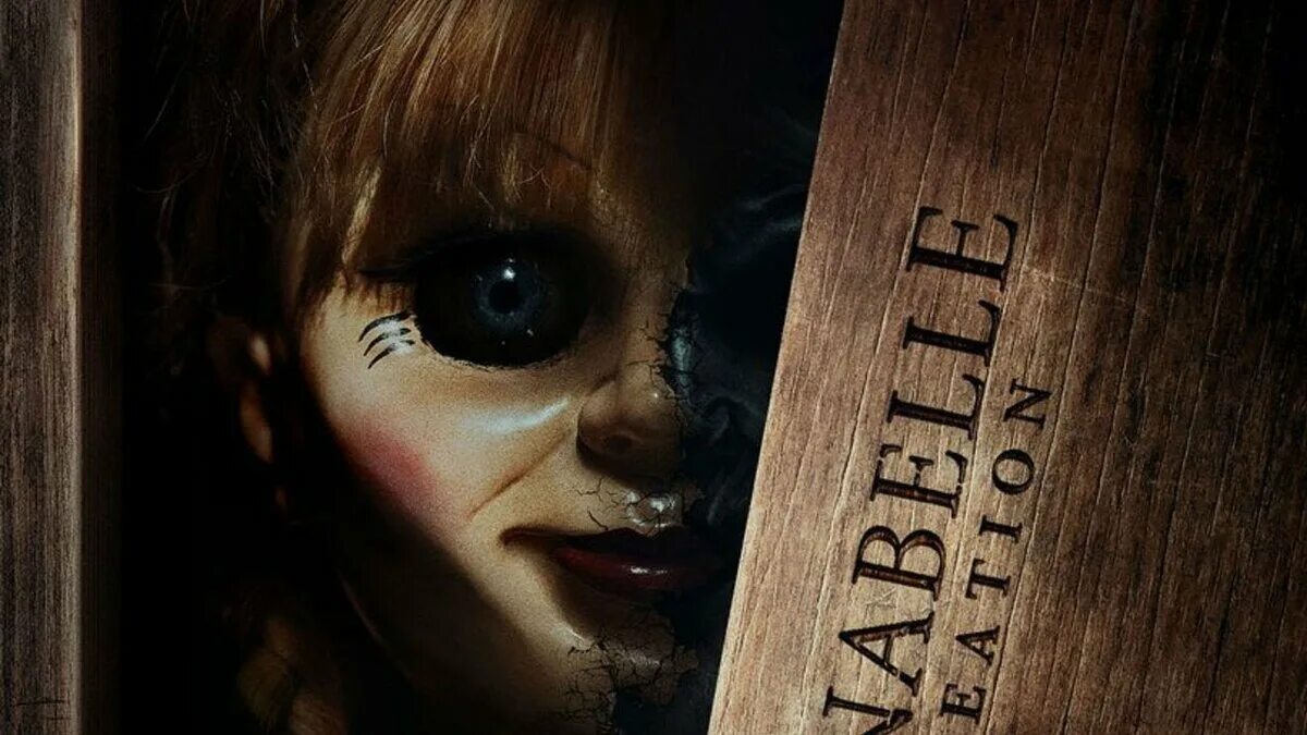 Проклятие хоррор. Проклятие Аннабель кукла. Кукла Анабель Зарождение зла.