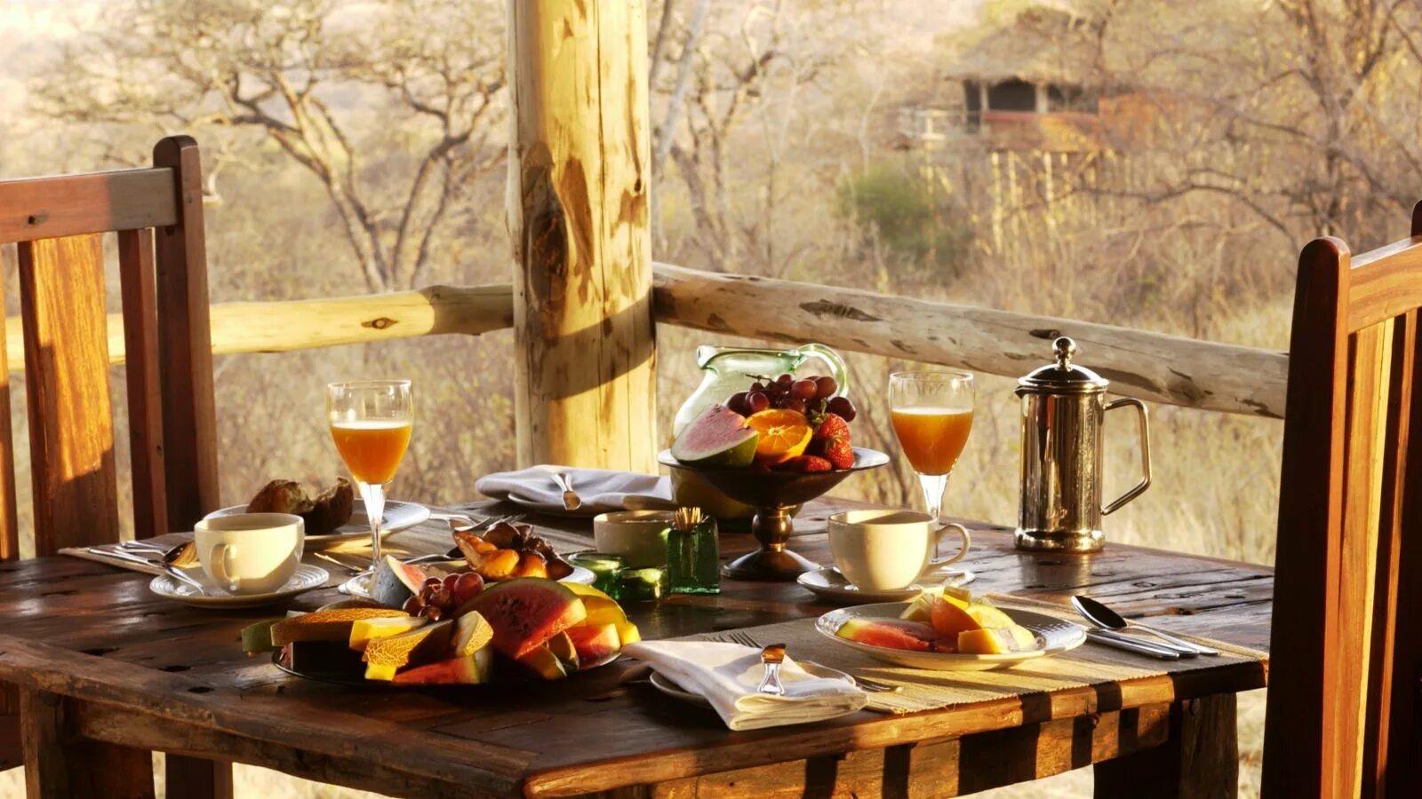 Чай на террасе. Пергола в восточном стиле. Уютная терраса с видом на природу. Узбекистан чойхона беседки. Чайные террасы.