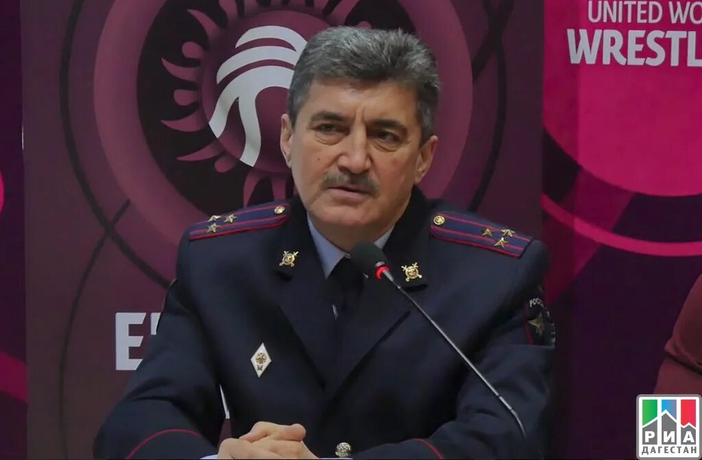 Макашарипов микаил шахбанович. Макашарипов мвд рд. макашарипов микаил шахбанович мвд дагестана начальник. макашарипов микаил шахбанович должность.