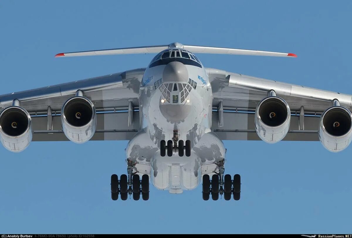 90 76. Ил-76мд-90а. Ил 76 МД. Военно-транспортный самолёт ил-76мд. Самолёт ил-76мд-90а.