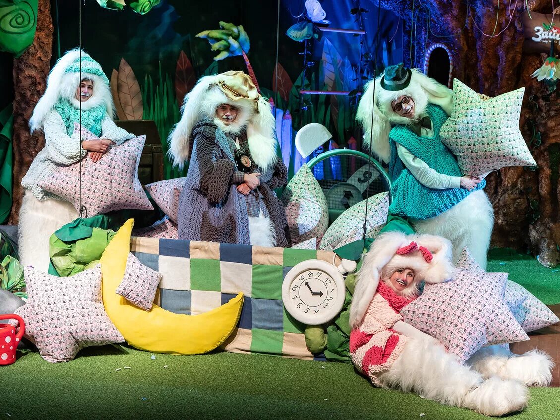 театр андрея фартушного москва зайцы. зайцы шоу театр фартушного. шоу зайцы спектакль. шоу сказка зайцы. шоу зайцы екатеринбург.