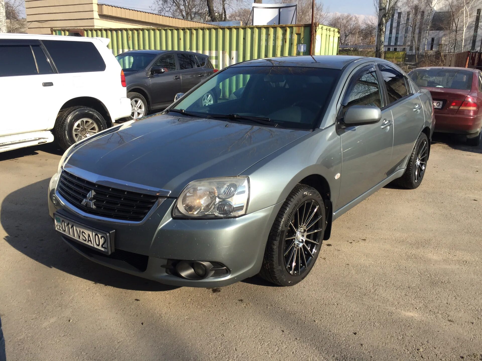 Диск галант 9. Митсубиси галант 9. mitsubishi galant 9 на дисках. мицубиси галант 2007. диски на мицубиси галант 9.