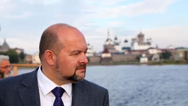 Губернатор архангельской. Игорь анатольевич орлов. орлов губернатор архангельской. орлов игорь анатольевич северная верфь. оилов игорь анатольевич.