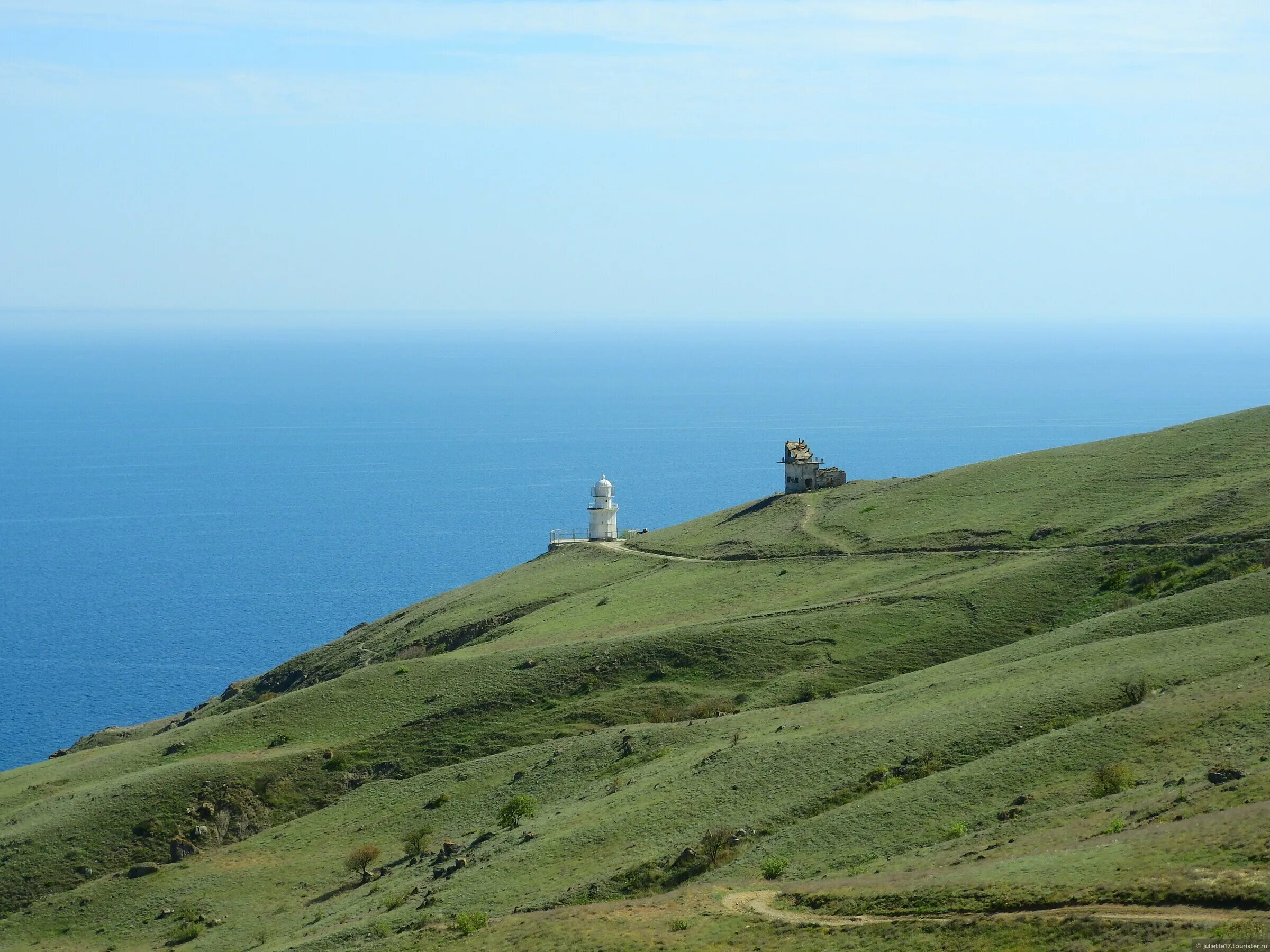 Села восточного крыма. Маяки восточного крыма. юго восток крыма. восточный крым. восточный крым фото.