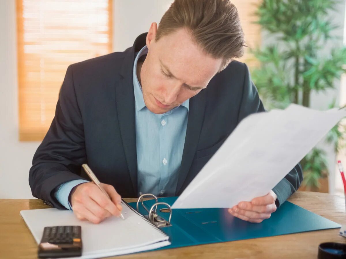 Бизнесмен. Бизнесмен требования. Главные качества предпринимателя. Бизнесмен требования. Успешный мужчина.