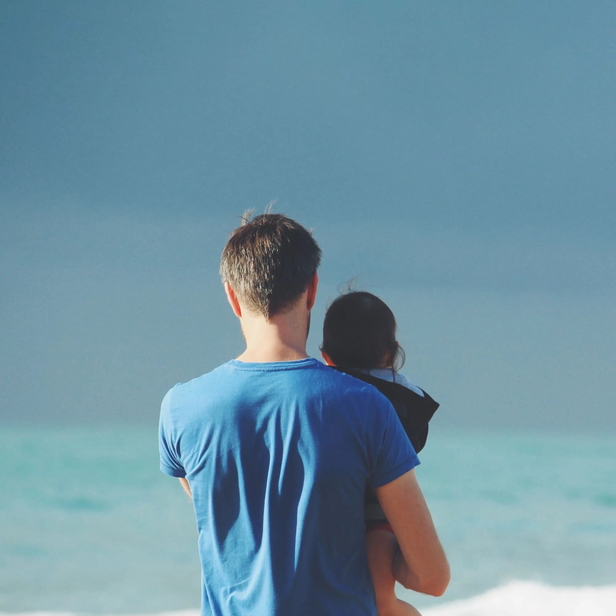 День отца иллюстрации. Силуэт счастливой семьи. Father 18. Папа на турецком. 18+папа.