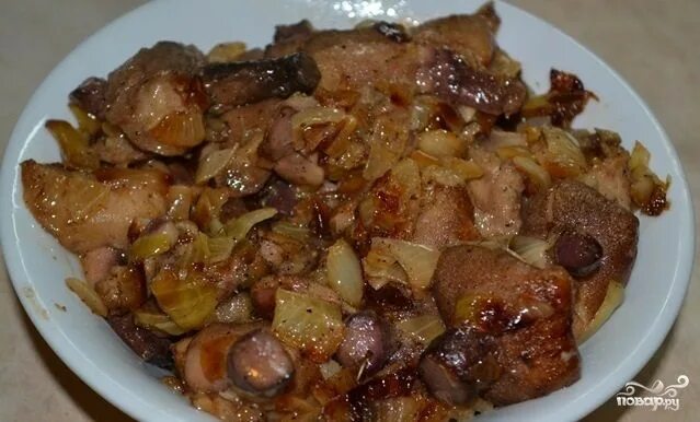 Как вкусно пожарить маслят. Маслята на сковороде. жареные маслята с луком на сковороде. маслята с картошкой жареные на сковороде. приготовление маслят.