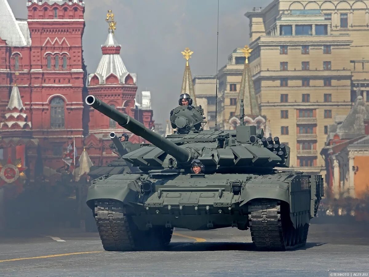 Генеральная репетиция парада. Парад Победы 2019 Кантемировская дивизия. Орудия на параде Победы. Парад Победы фототехники. Военный Ленинград парад Победы.