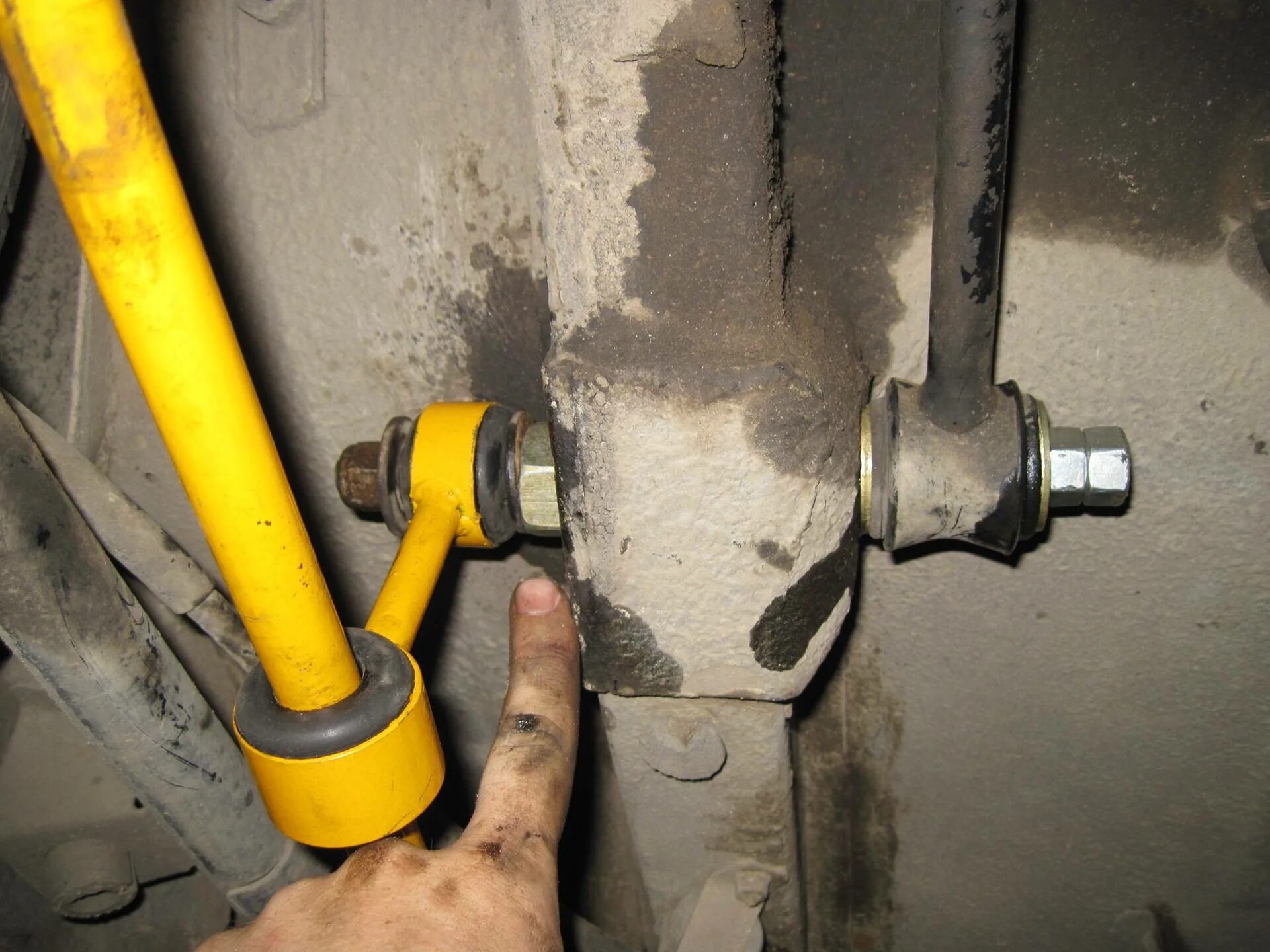 Стабилизатор классика 2101 клуб турбо цена. Стабилизатор поперечной устойчивости ваз 2107 задний. Стабилизатор поперечной устойчивости ваз 2107 задний. Стабилизатор поперечной устойчивости ваз 2107 задний. Как поставить задний стабилизатор.