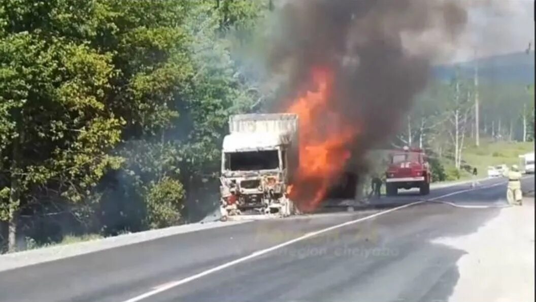 Сгорела фура на трассе м5. Авария в Челябинской области. Сгорели на дороге