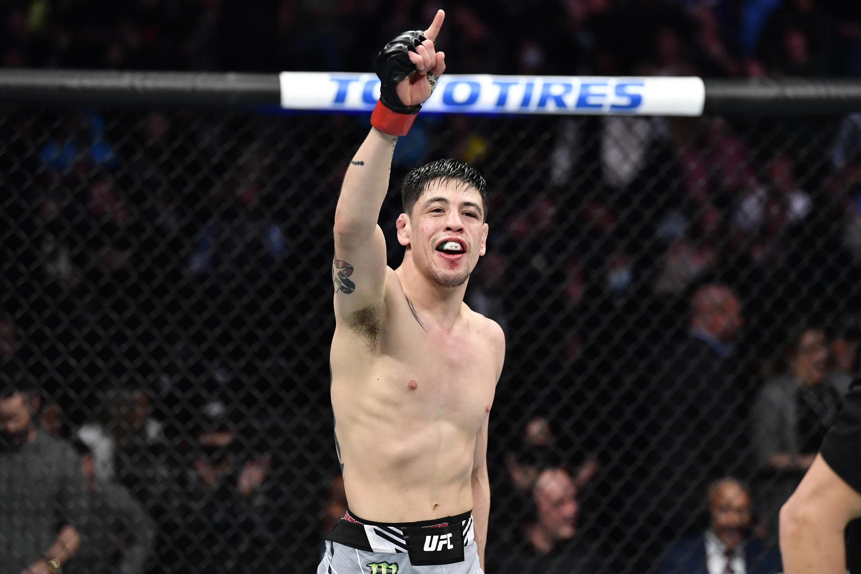 Юфс брэндон морено. Морено результат. Брендон морено боец. Диета морено меню по дням. Морено юфс.