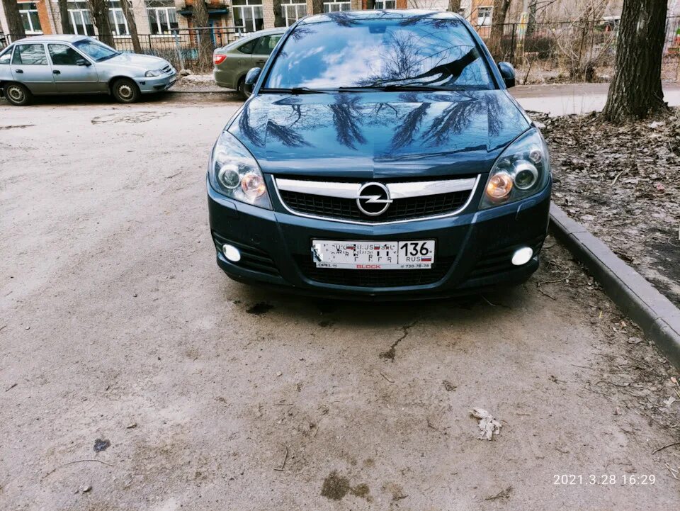 13252450 фара противотуманная правая (птф) Opel Vectra C купить в Новосибирске б