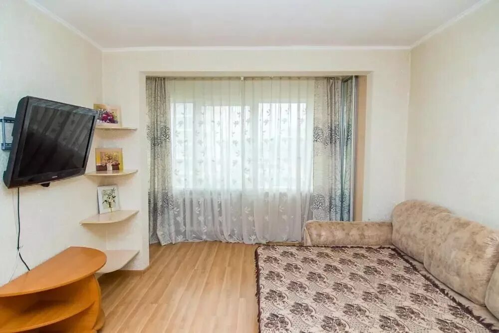 Съемная квартира однокомнатная. Снять квартиру на сахалине. Южно-сахалинск квартиры. Квартира в южно-сахалинске снять пастяни. Снять комнату посуточно в москве в южно-сахалинске.