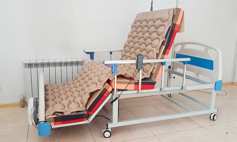 статичные противопролежневые матрасы. антипролежневый матрас apex ap-205000. матрас противопролежневый гелевый мпп-вп-г2. матрас противопролежневый тривес 2500 ячеистый. какой матрас выбрать лежачему больному.