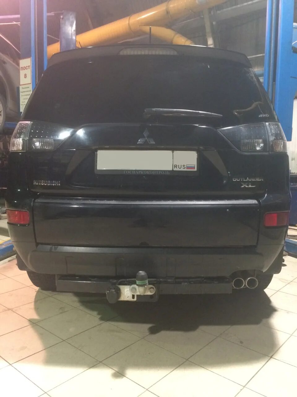 Установка фаркопа митсубиси аутлендер. Фаркоп на mitsubishi outlander xl. фаркоп mitsubishi outlander xl 2008. фаркопа митсубиси аутлендер хл. фаркоп аутлендер xl 2008 года.