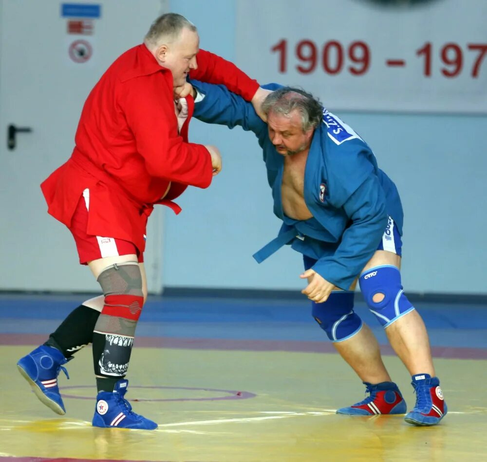 Чемпионат спб среди ветеранов по самбо. Союз ветеранов самбо. Алтай ветераны самбо заподойников сергей. Чехранов юрий самбо. Гребенев владимир чемпион мира по самбо ветераны.