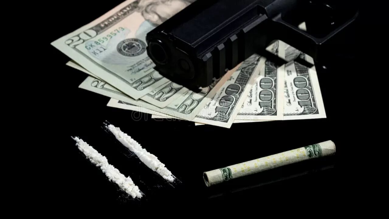 Стволы и деньги. Машины деньги оружие. Стволы и деньги. Карты деньги пистолет. Оружие гангстеров.