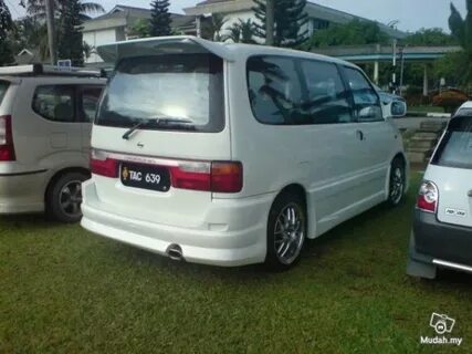 Nissan serena 23