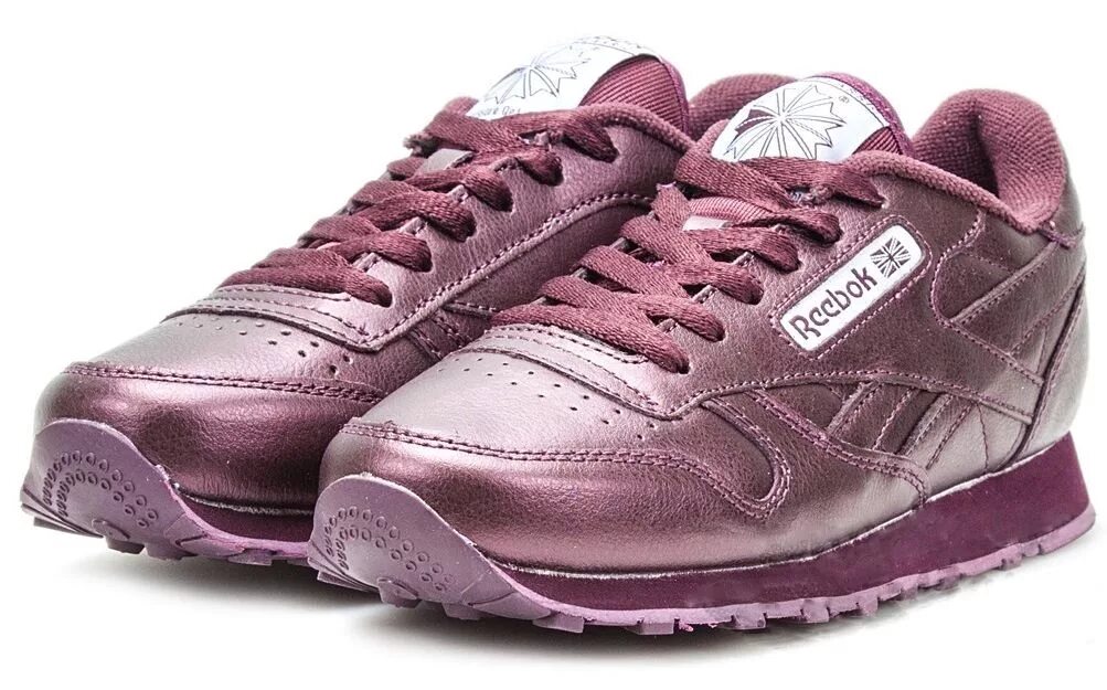 Reebok Classic сиреневые. Кроссовки Reebok Classic Leather сиреневые. Женские кроссовки Reebok Classic Leather. Reebok Classic Leather фиолетовые. Кроссовки женские кожаные демисезонные распродажа