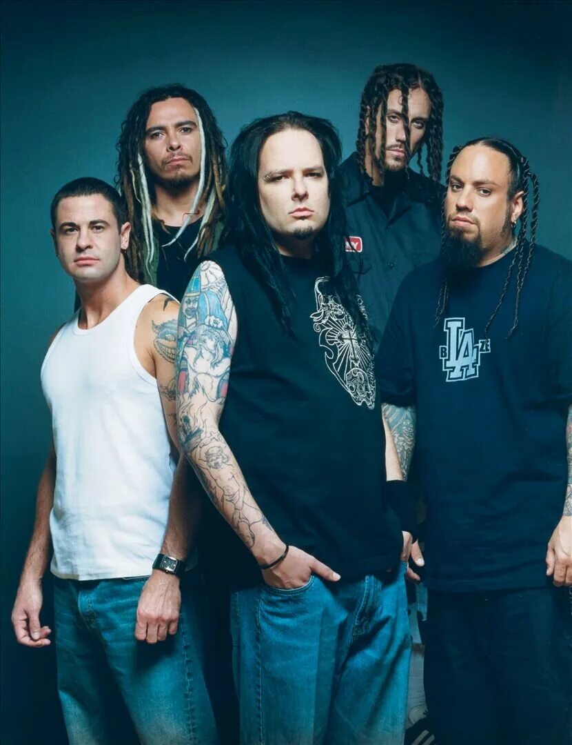 Корн песни слушать. Korn 2000. Korn 2019. Korn 1992. Korn лучшая песня.