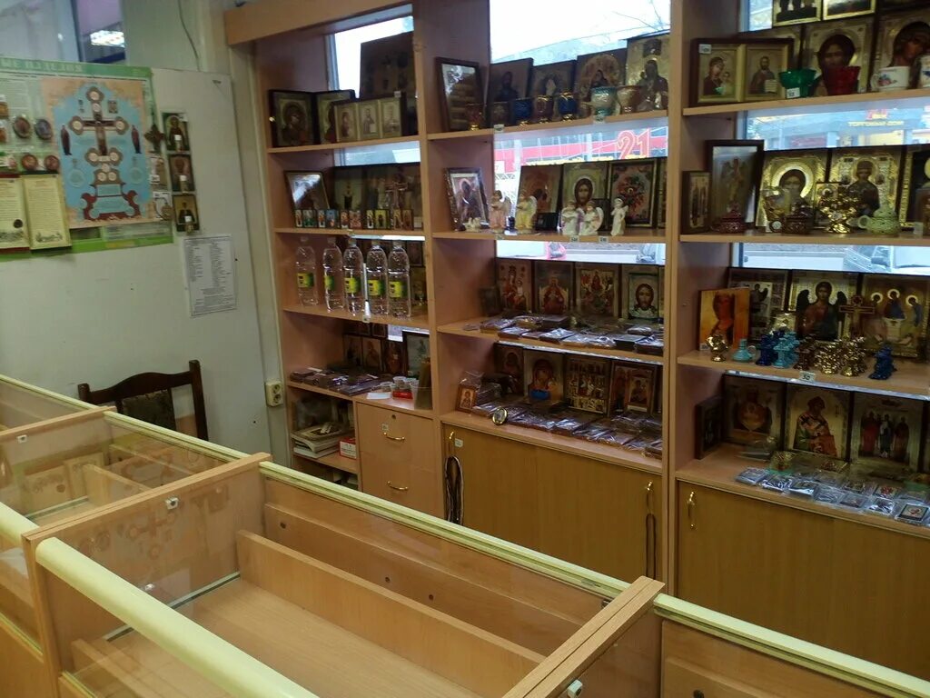 Старинный погреб. Помещение для хранения утвари в храме. Житницы амбар хранилище зерна. Помещение для хранения утвари в храме. Помещение для хранения утвари в храме.