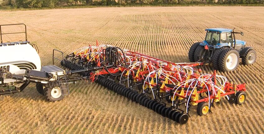 дисковая сеялка бурго 12 метров. посевной комплекс борго 3320. посевной комплекс борго 3720. посевной комплекс борго 3320. посевной комплекс bourgault 3330.