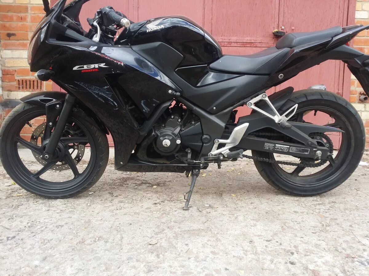 R 250 куплю. Honda 250r. Хонда СБР 250. Honda CBR 250 чёрный. Honda CBR 250r 2015.