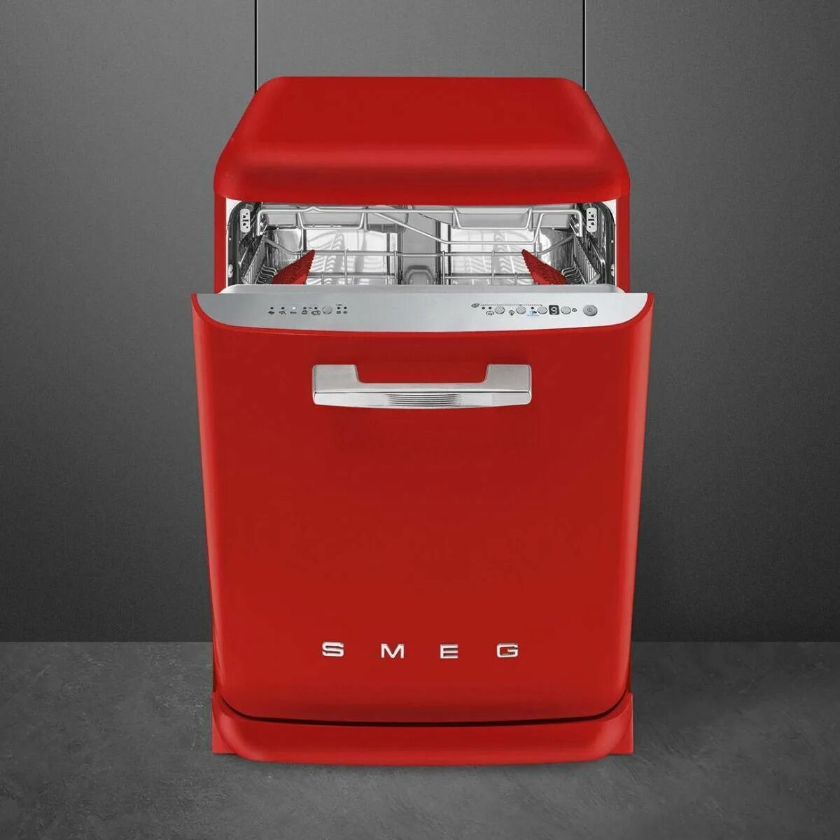 Фирма smeg. Посудомоечная машина Smeg LVFABRD. Посудомоечная машина Smeg lvfabcr2 ud503d. Smeg посудомоечная машина отдельностоящая. Отлельно стоящая посудомойка Смег.